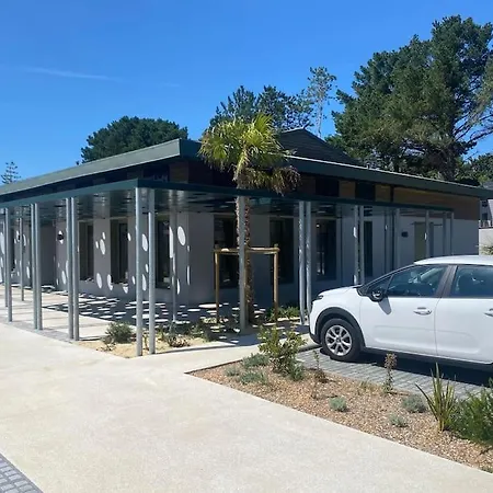 Cottage Climatise Avec Piscine A 300M De La Plage