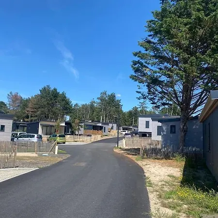 Apartment Avec Piscine A 300m De La
