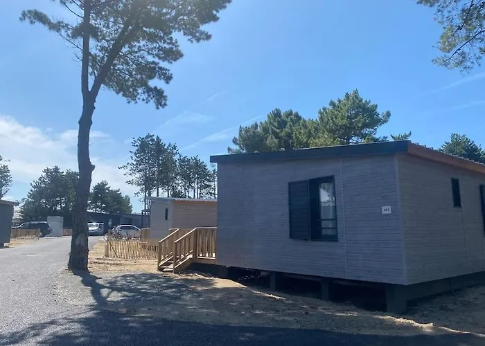 Avec Piscine A 300m De La Apartament *