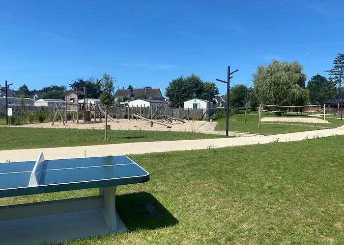 Apartament Avec Piscine A 300m De La