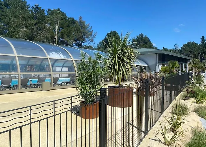 Avec Piscine A 300m De La Apartament